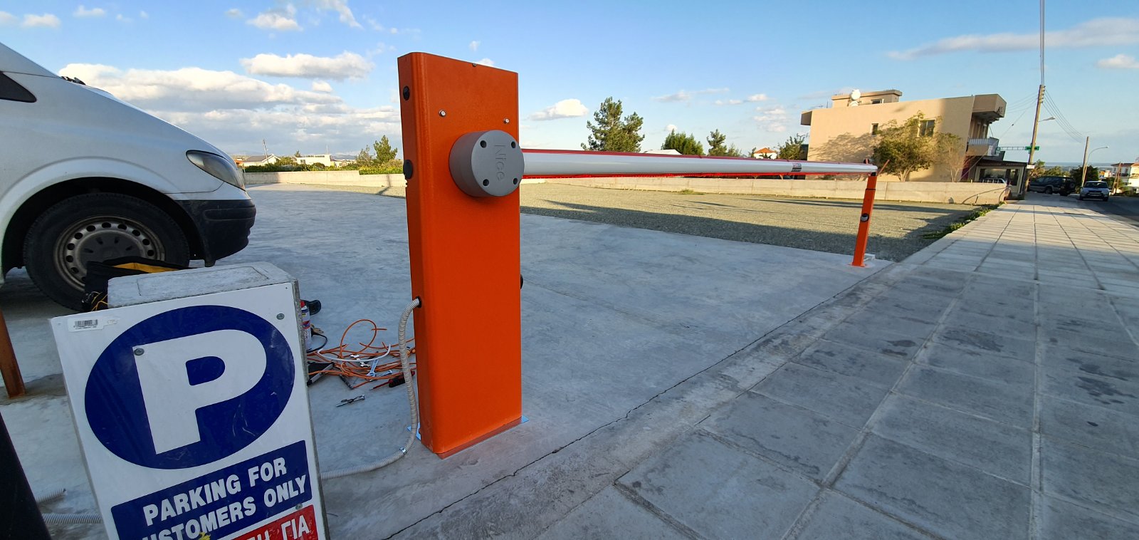 Barriers SAFETECH SECURITY SYSTEMS LTD